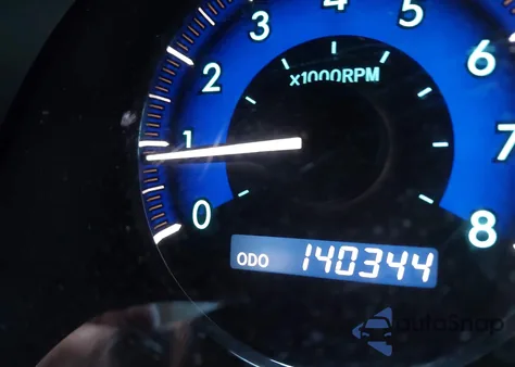 2010 Toyota Sienna Le from USA, damaged, VIN 5TDKK4CC9AS324482